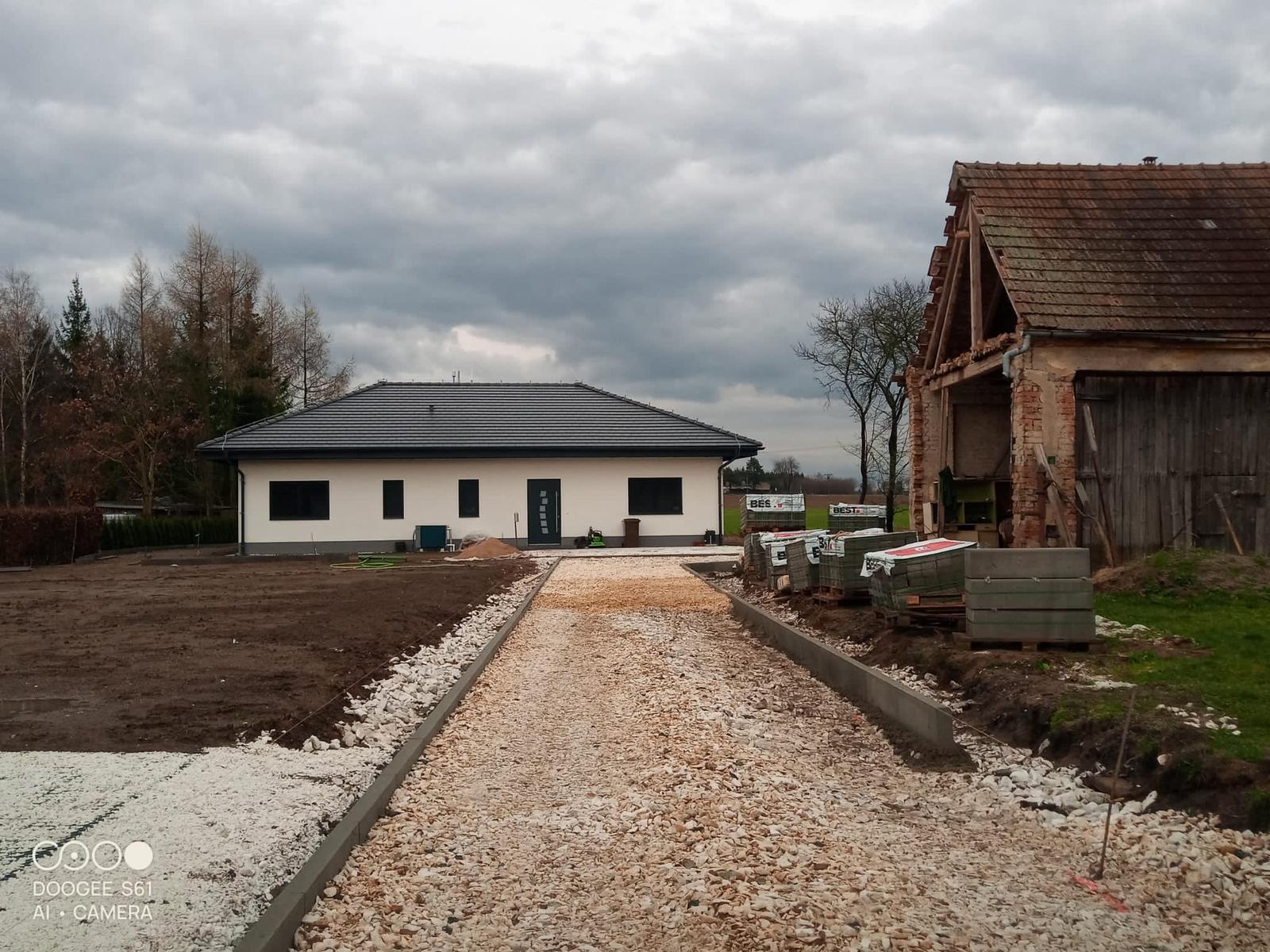 Rodinný dům Radvančice č. 2, bungalov 4+kk